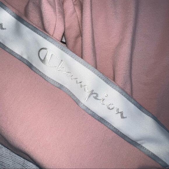 Champion Women's Heritage Crewneck Sweatshirt with Trim Pink Size XS - Picture 5 of 11